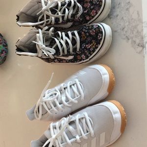 Girls size 3 sneakers